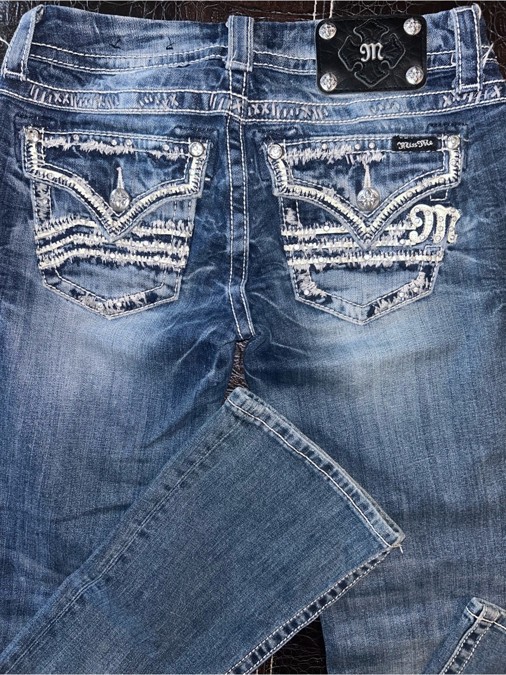 Miss Me Women's Embellished Jeans - Picture 6 of 10